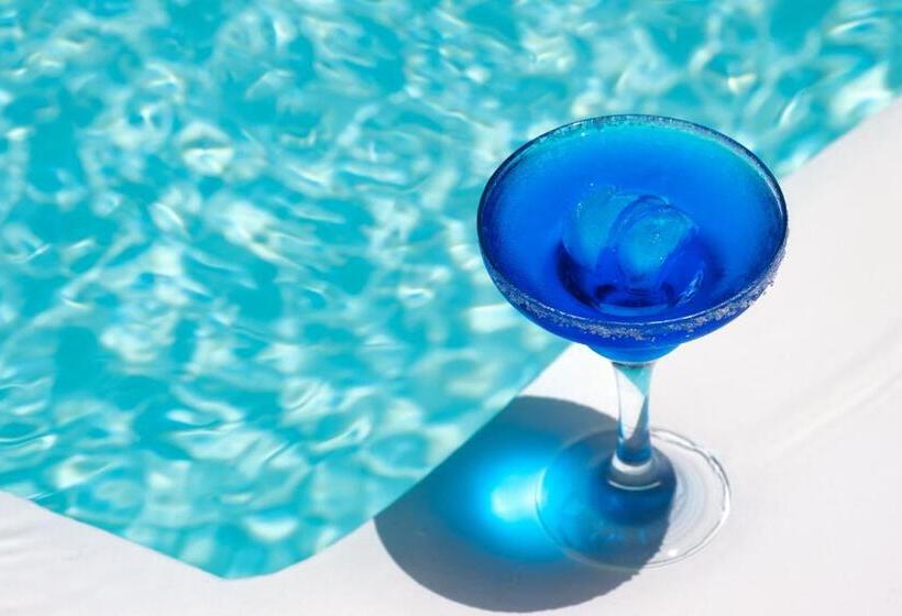 Nissia Beach Apartments & Suites