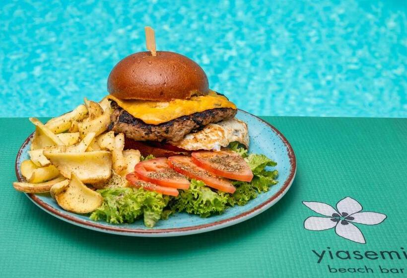 Nissia Beach Apartments & Suites