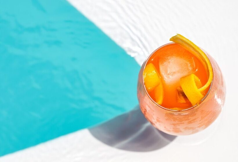 Nissia Beach Apartments & Suites