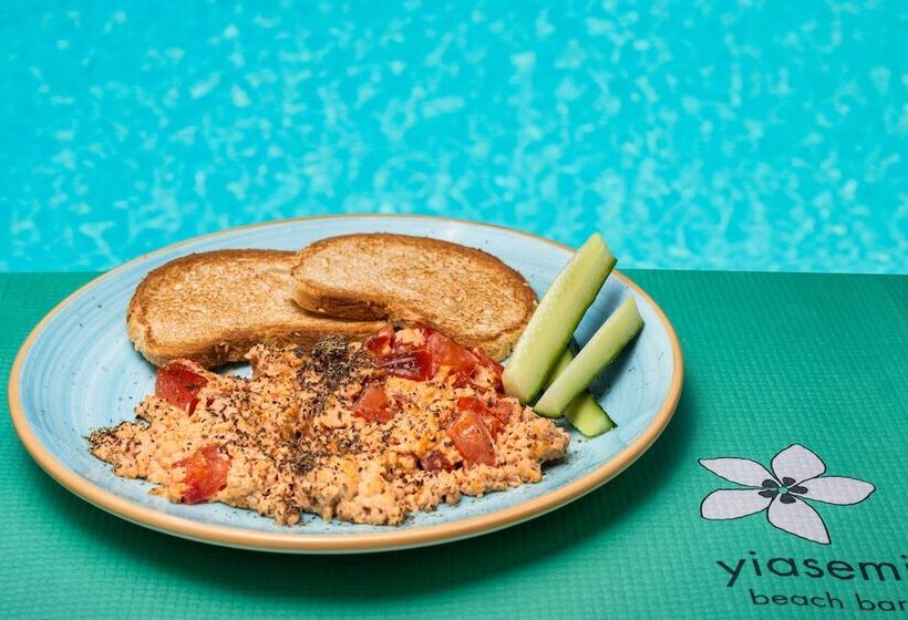 Nissia Beach Apartments & Suites