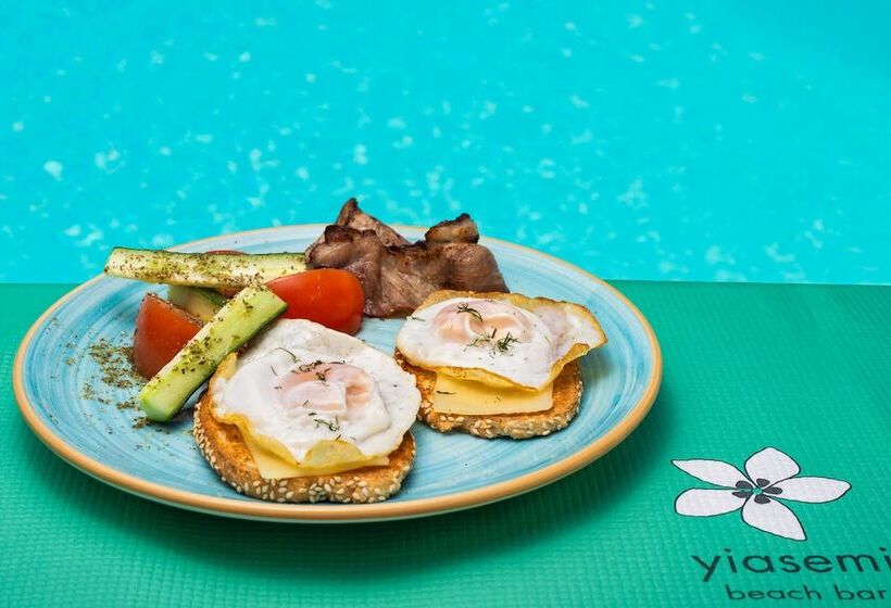 Nissia Beach Apartments & Suites