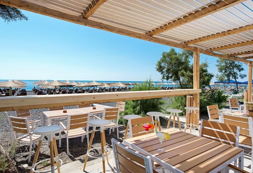 Nissia Beach Apartments & Suites