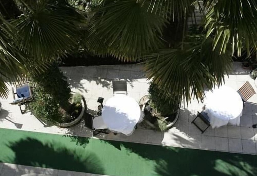 בית מלון כפרי Vila Lili