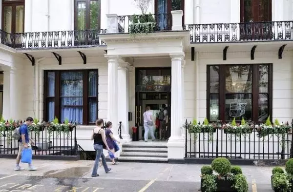 Hostal Equity Point London