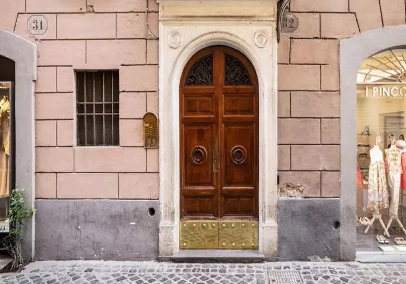 פונדק Irooms Spanish Steps