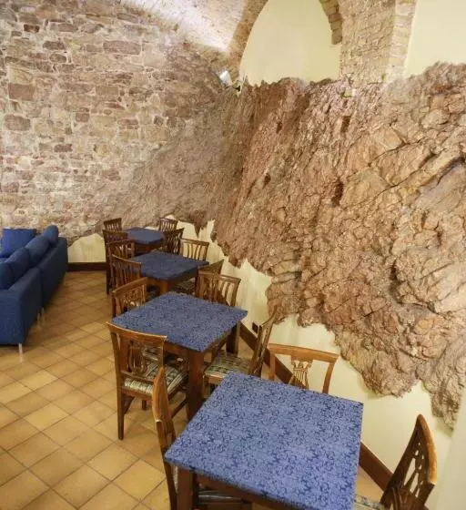 호텔 Albergo La Rocca