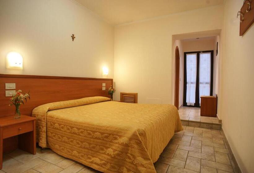 酒店 Albergo La Rocca