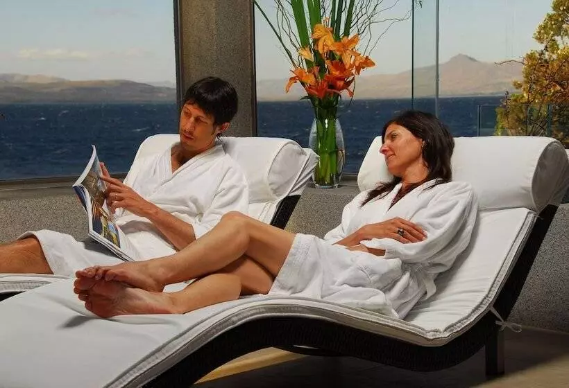 Отель Alma Del Lago Suites & Spa