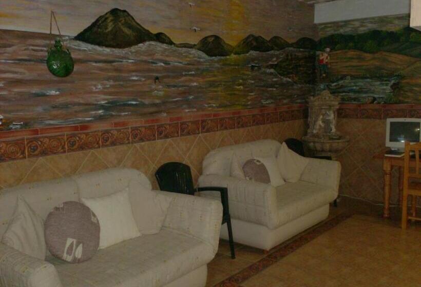 Hotel Alojamiento Los Poetas