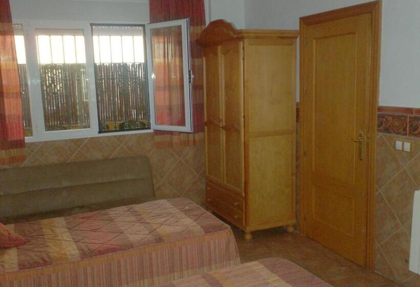 Hotel Alojamiento Los Poetas