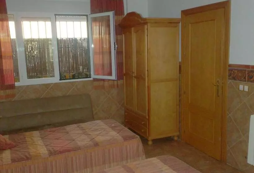 Hotel Alojamiento Los Poetas