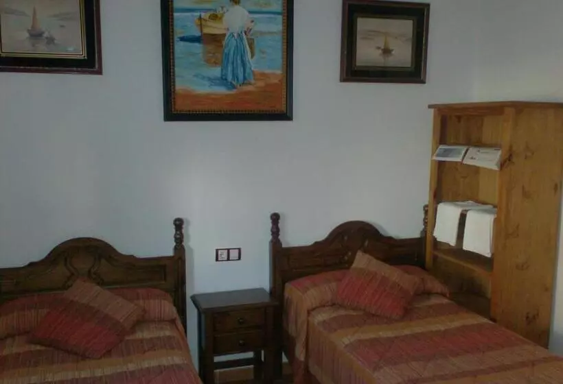 Hotel Alojamiento Los Poetas