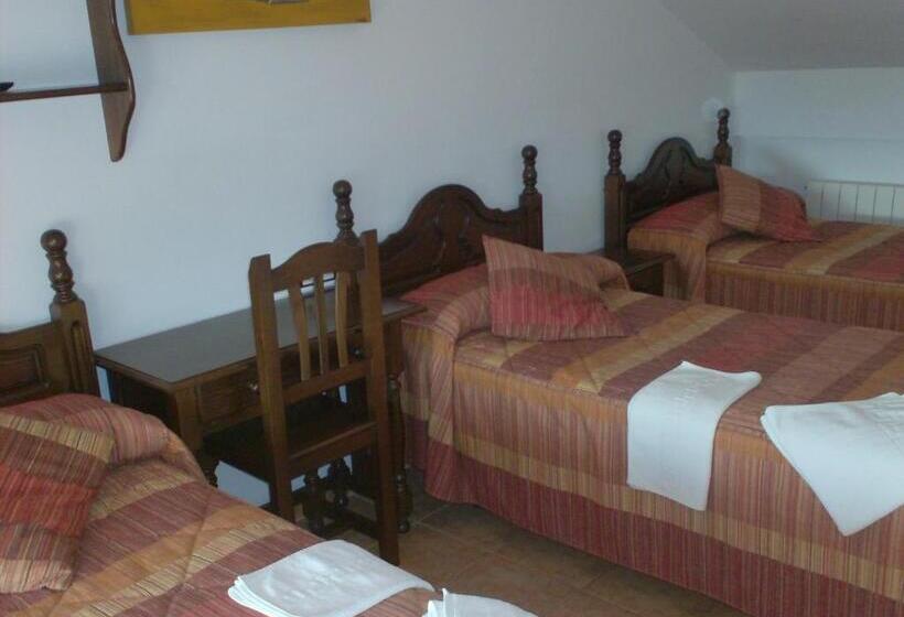 Hotel Alojamiento Los Poetas