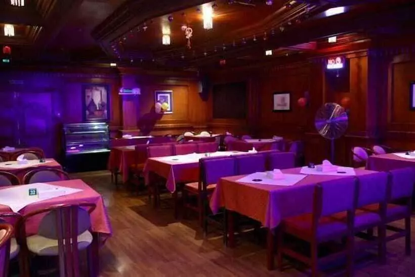 Hotel Bahrain Carlton