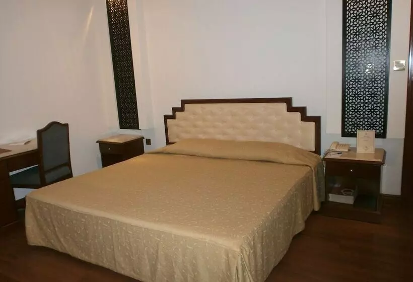 Hotel Bahrain Carlton