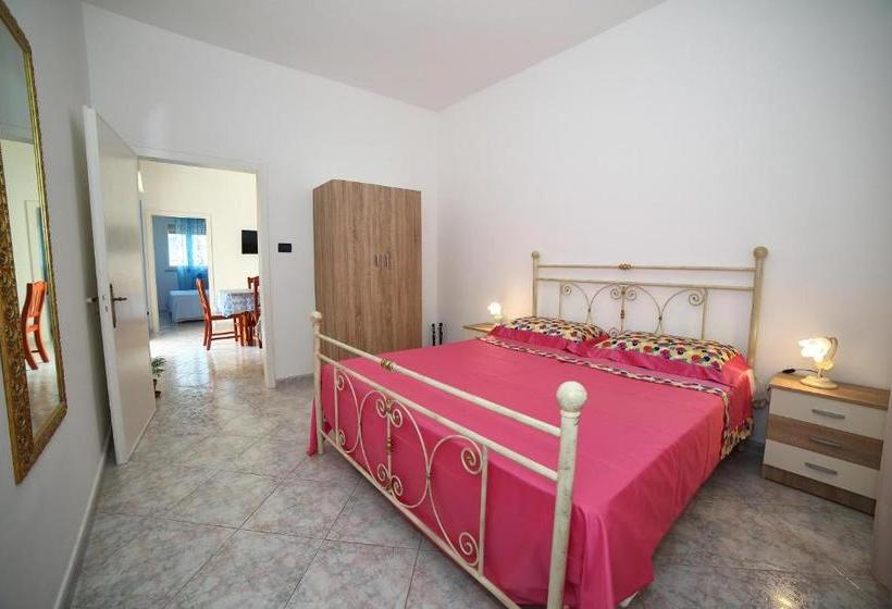 Szálloda Cala Saracena