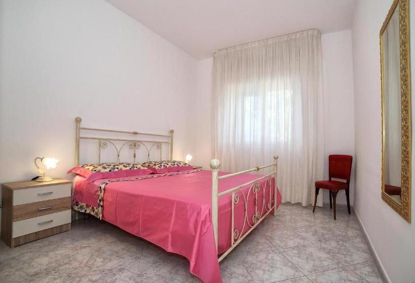 Szálloda Cala Saracena