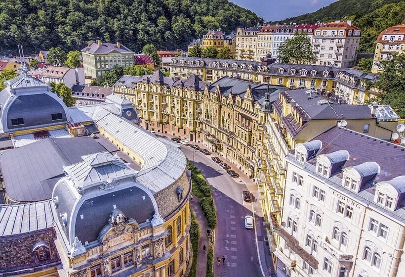 בית מלון כפרי Carlsbad Plaza Medical Spa & Wellness