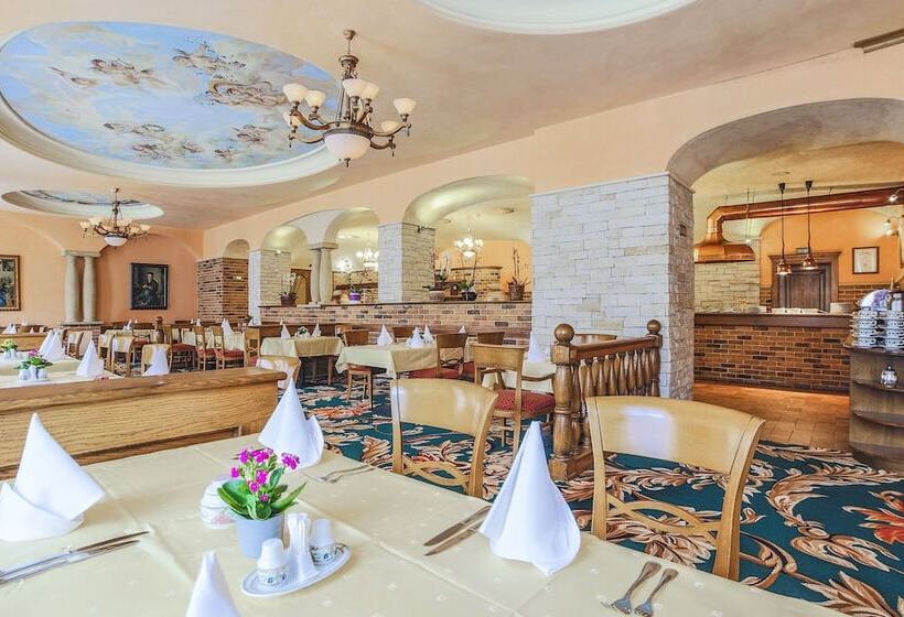 בית מלון כפרי Carlsbad Plaza Medical Spa & Wellness