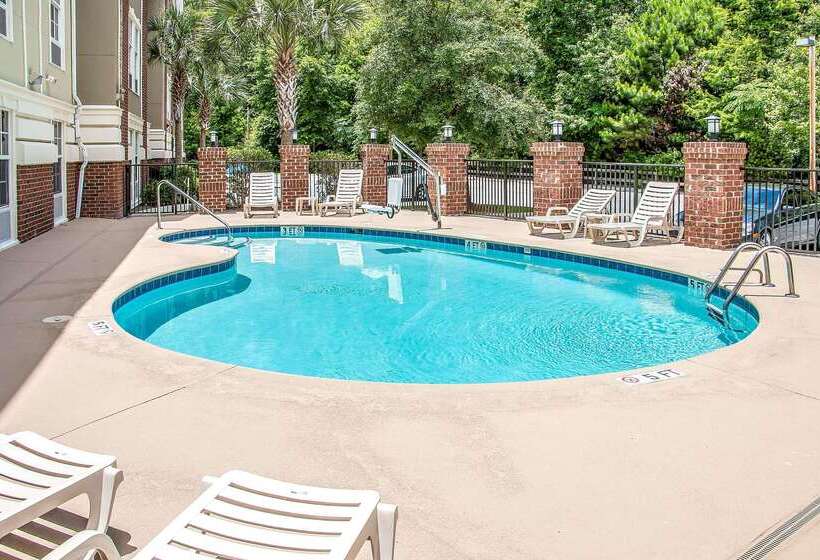 בית מלון כפרי Spark By Hilton Bluffton Hilton Head Island