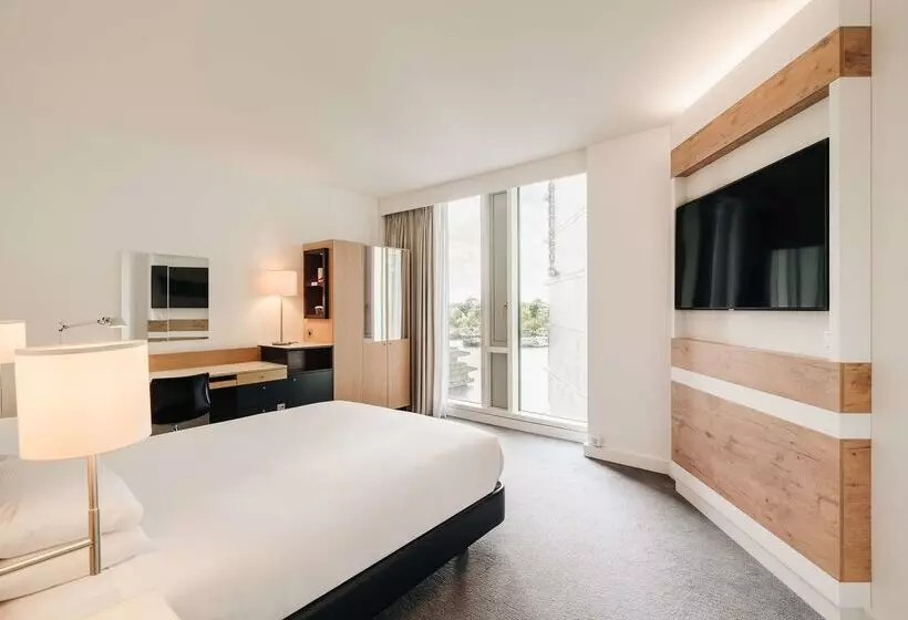 ホテル Doubletree By Hilton  Amsterdam Centraal Station