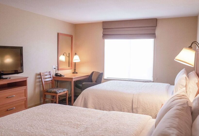 호텔 Hampton Inn & Suites Lathrop