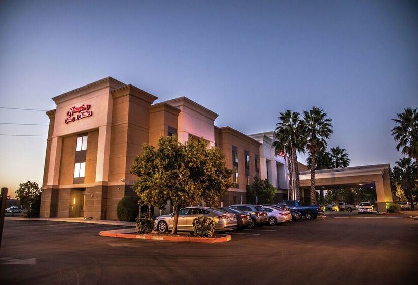 호텔 Hampton Inn & Suites Lathrop