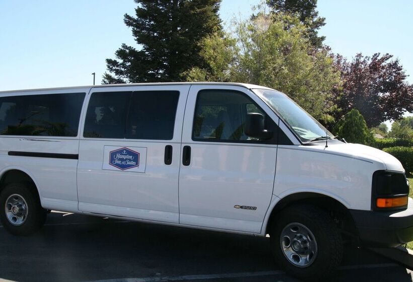 호텔 Hampton Inn & Suites Lathrop