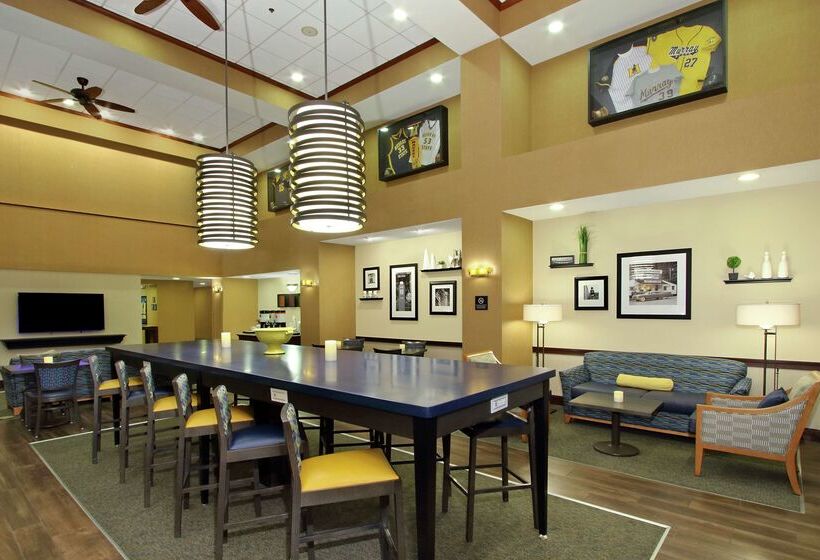 Hotelli Hampton Inn & Suites Murray