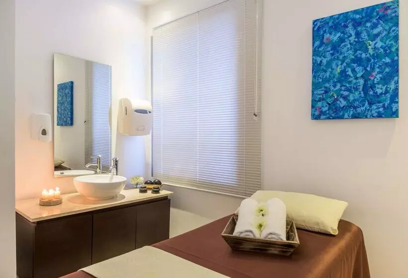 酒店 NH Collection Royal Smartsuites