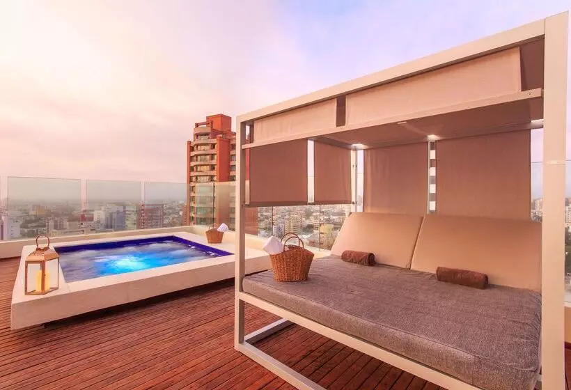 酒店 NH Collection Royal Smartsuites