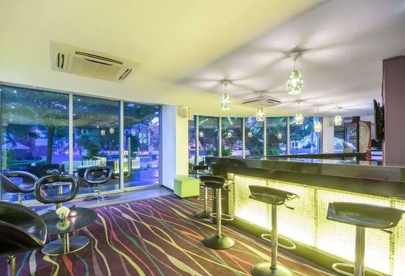 酒店 NH Collection Royal Smartsuites