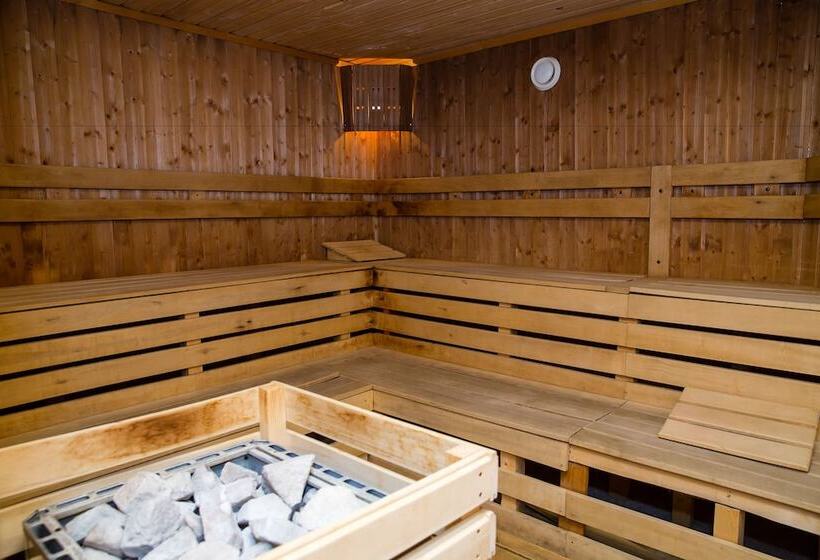 בית מלון כפרי Redenka Holiday Club