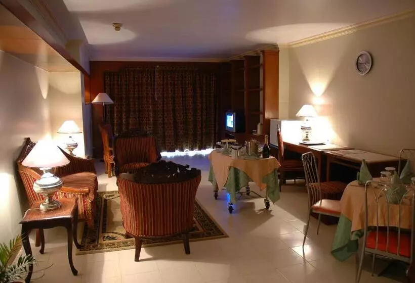 Regent Plaza Hotel & Convention Centre