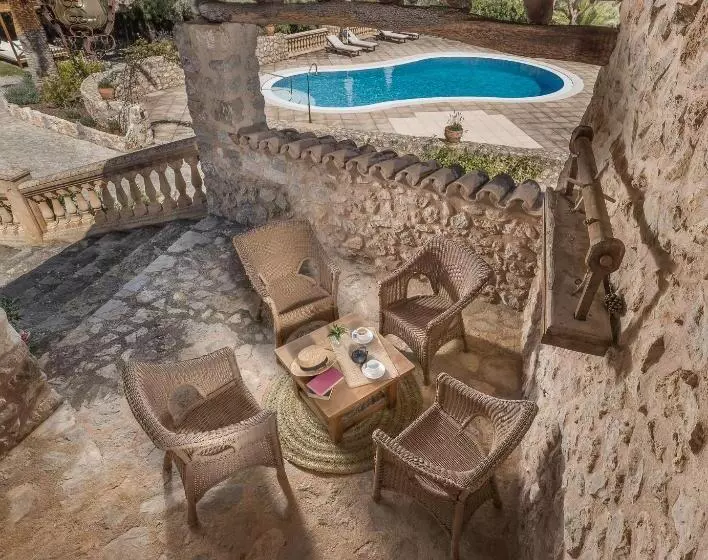 Сельский отель Finca Can Beneit