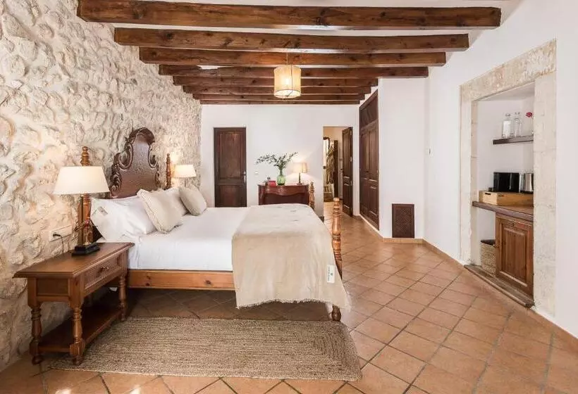 Сельский отель Finca Can Beneit