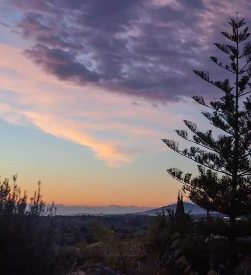 Сельский отель Finca Can Beneit