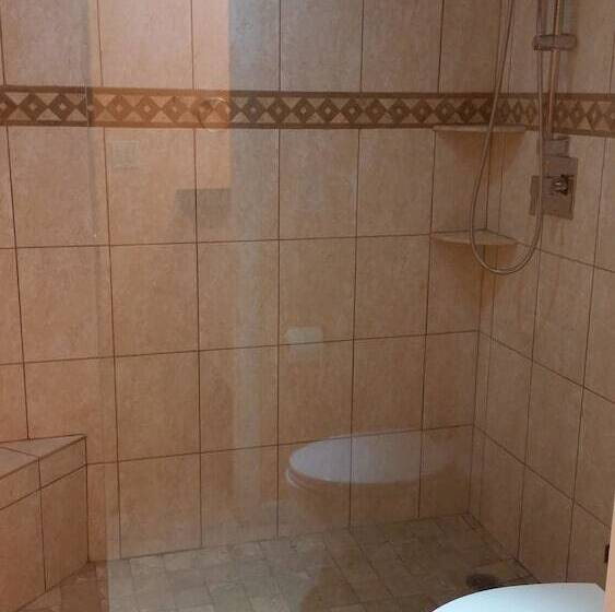 호텔 South Seas Tower 4 1912