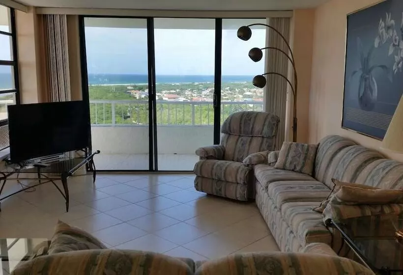 Отель South Seas Tower 4 1912