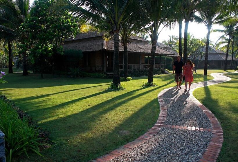 هتل Sunny Paradise Resort