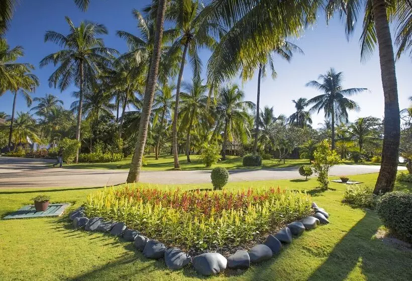 هتل Sunny Paradise Resort