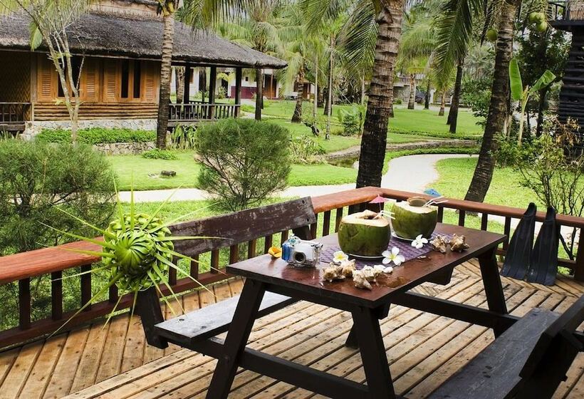 هتل Sunny Paradise Resort