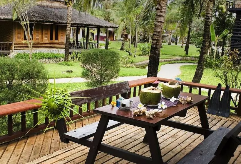 هتل Sunny Paradise Resort