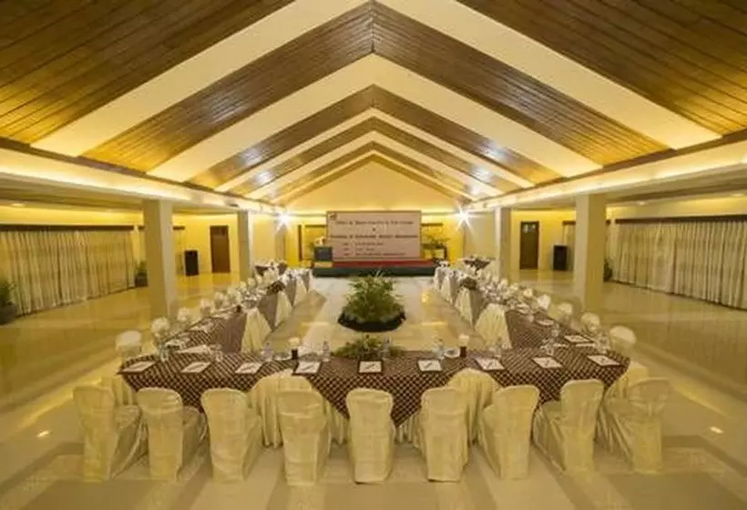 هتل Sunny Paradise Resort