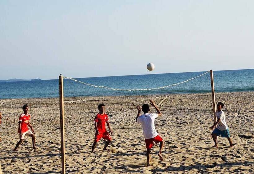 هتل Sunny Paradise Resort