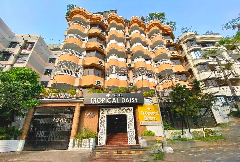هتل Tropical Daisy