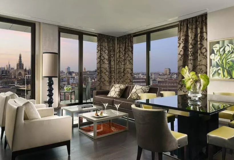 酒店 Uptown Palace