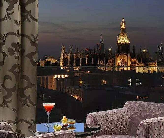 酒店 Uptown Palace