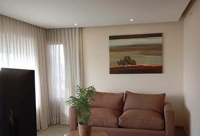 酒店 Wyndham Puerto Varas Pettra