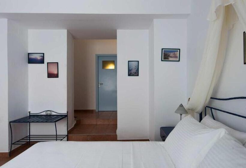 Kastro Suites